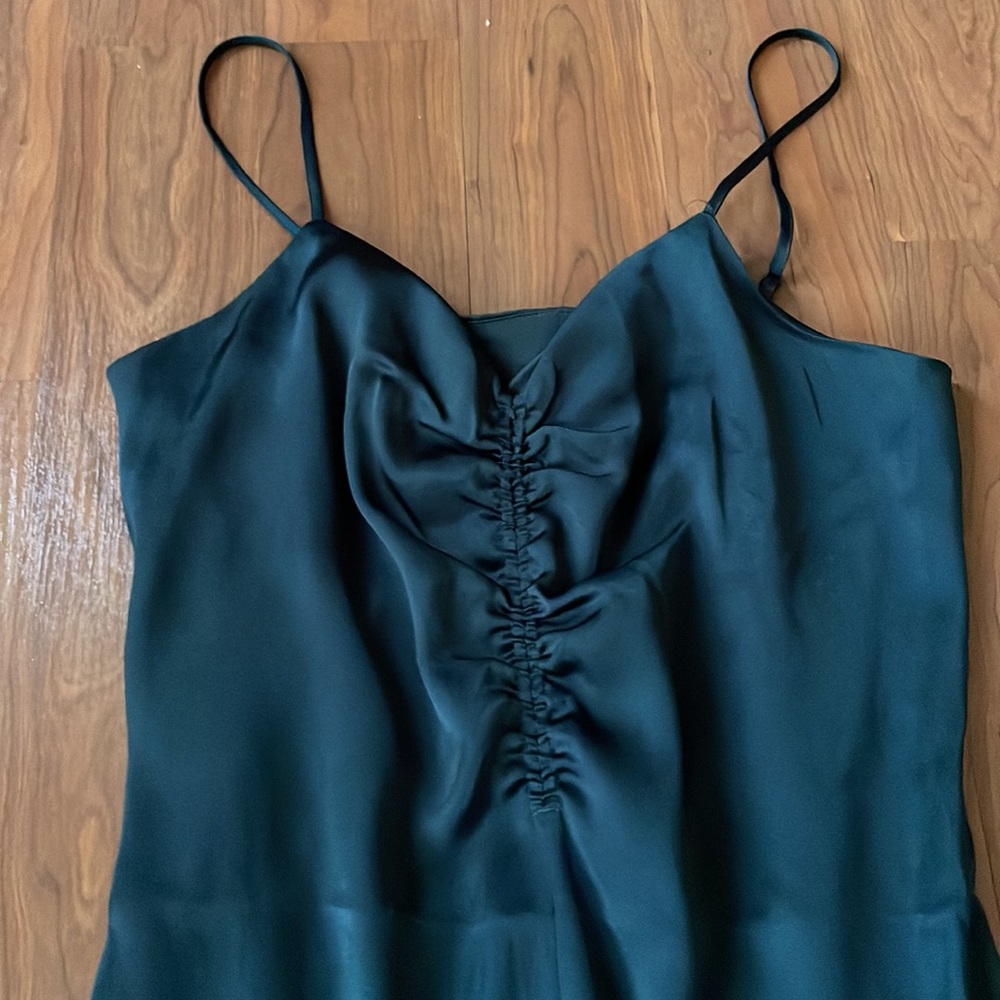 NEW Express Emerald Green Dress - Picture 2 of 6